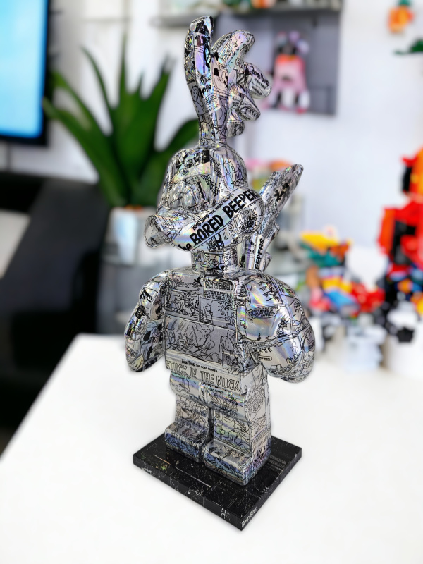 Patryk Konrad - Lego-style Roadrunner sculpture - Ferrari edition 2