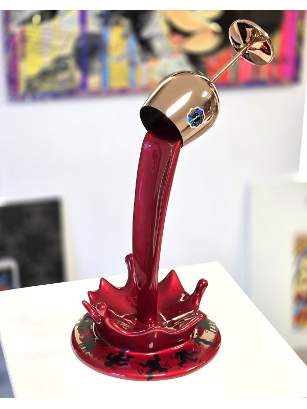 Wine pour frozen frame sculpture - Keith Haring limited edition 2